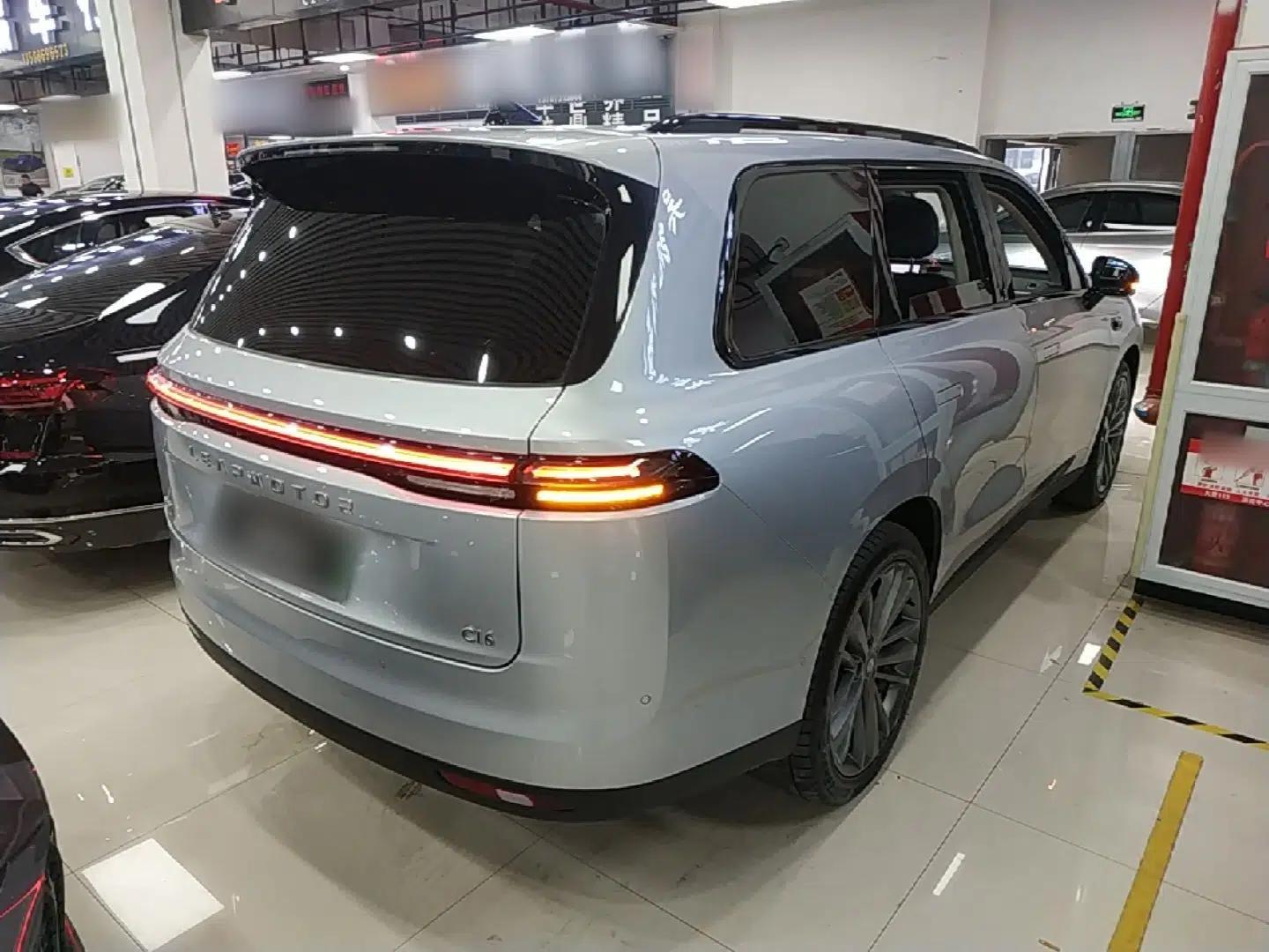 Leapmotor C16 2024 Pure Electric 520 Deluxe Edition — миниатюра 6