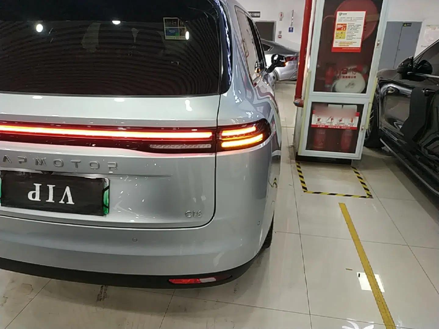 Leapmotor C16 2024 Pure Electric 520 Deluxe Edition — миниатюра 9