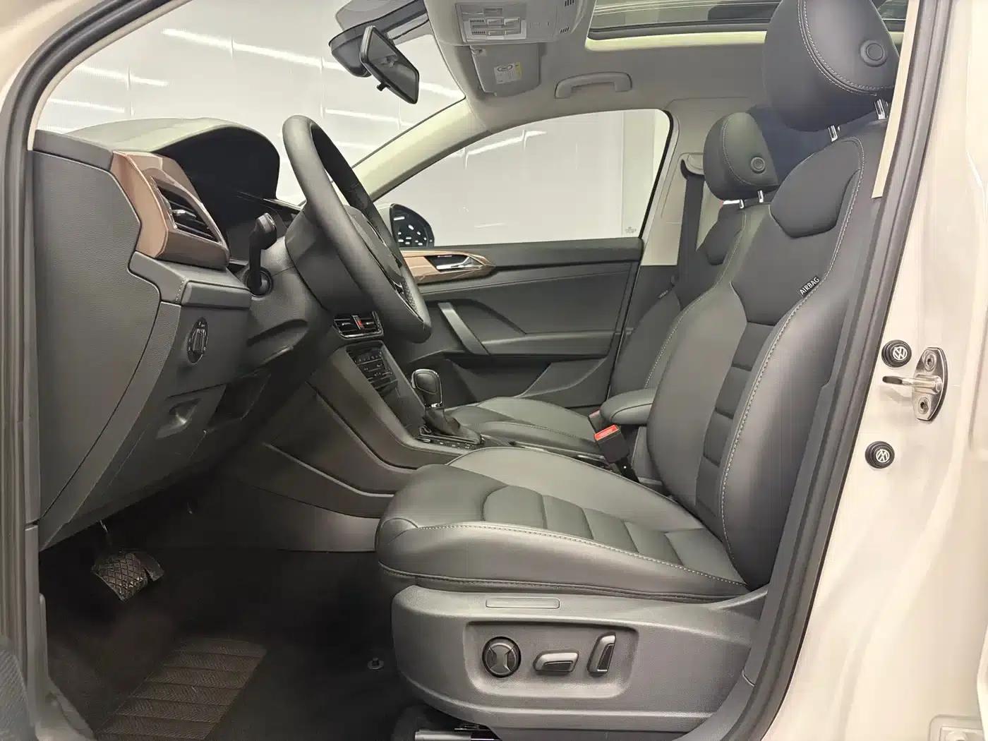 Tharu 2022 280TSI 2WD Luxury Edition — миниатюра 4