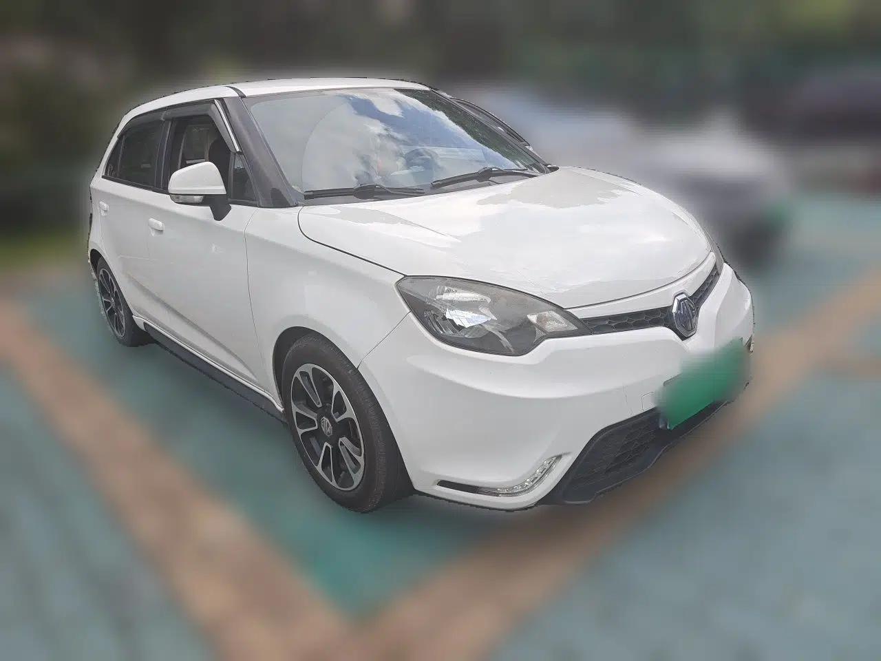 MG 3 2014 1.5L Manual Elite Edition — миниатюра 3