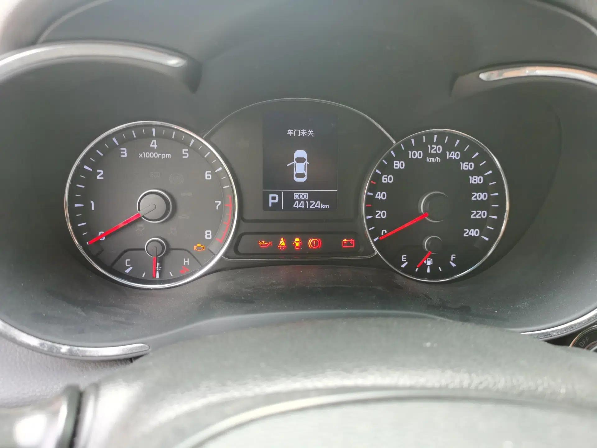 Kia K3 2015 1.6L Automatic GLS — миниатюра 12