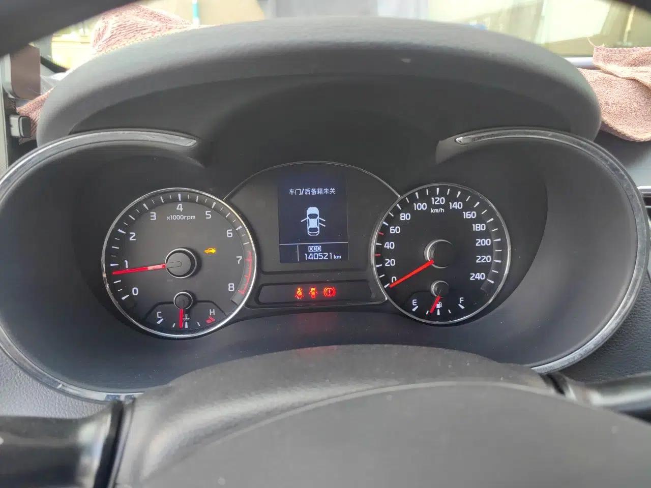 Kia K3 2015 1.6L Manual GLS — миниатюра 11