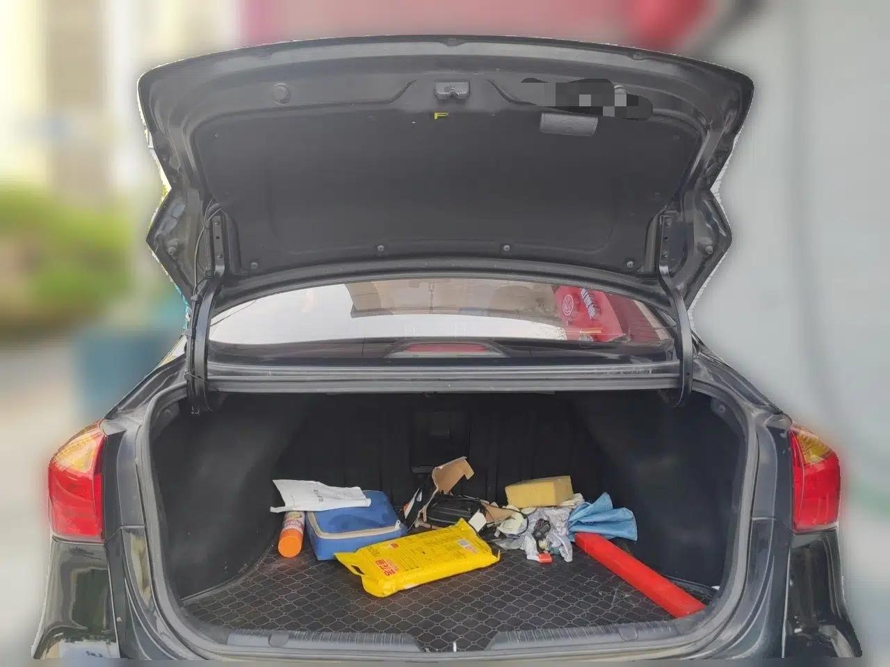 Kia K3 2015 1.6L Manual GLS — миниатюра 19
