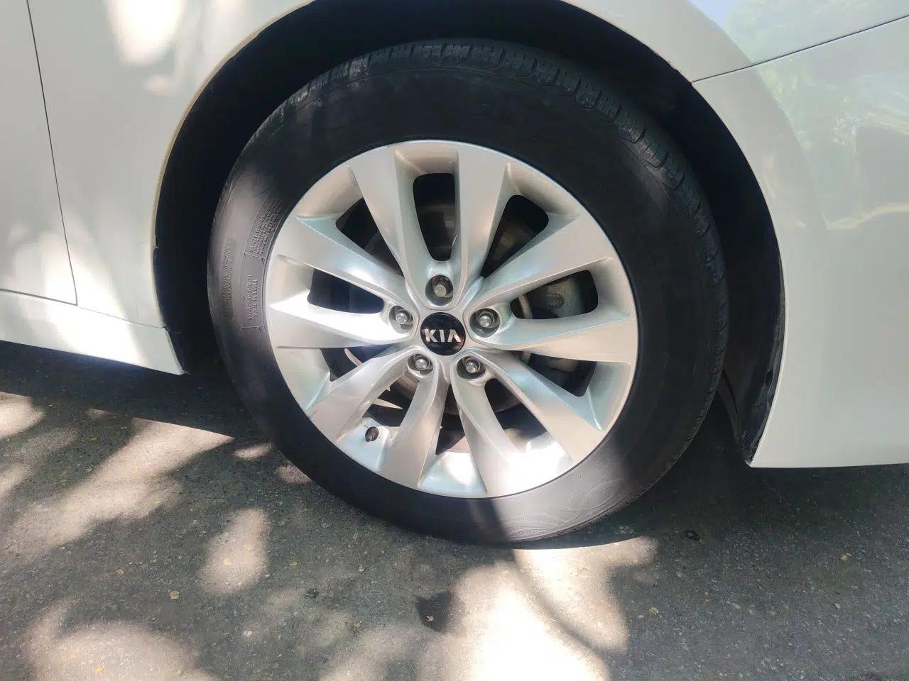 Kia K5 2016 1.6T Automatic LUX — миниатюра 8