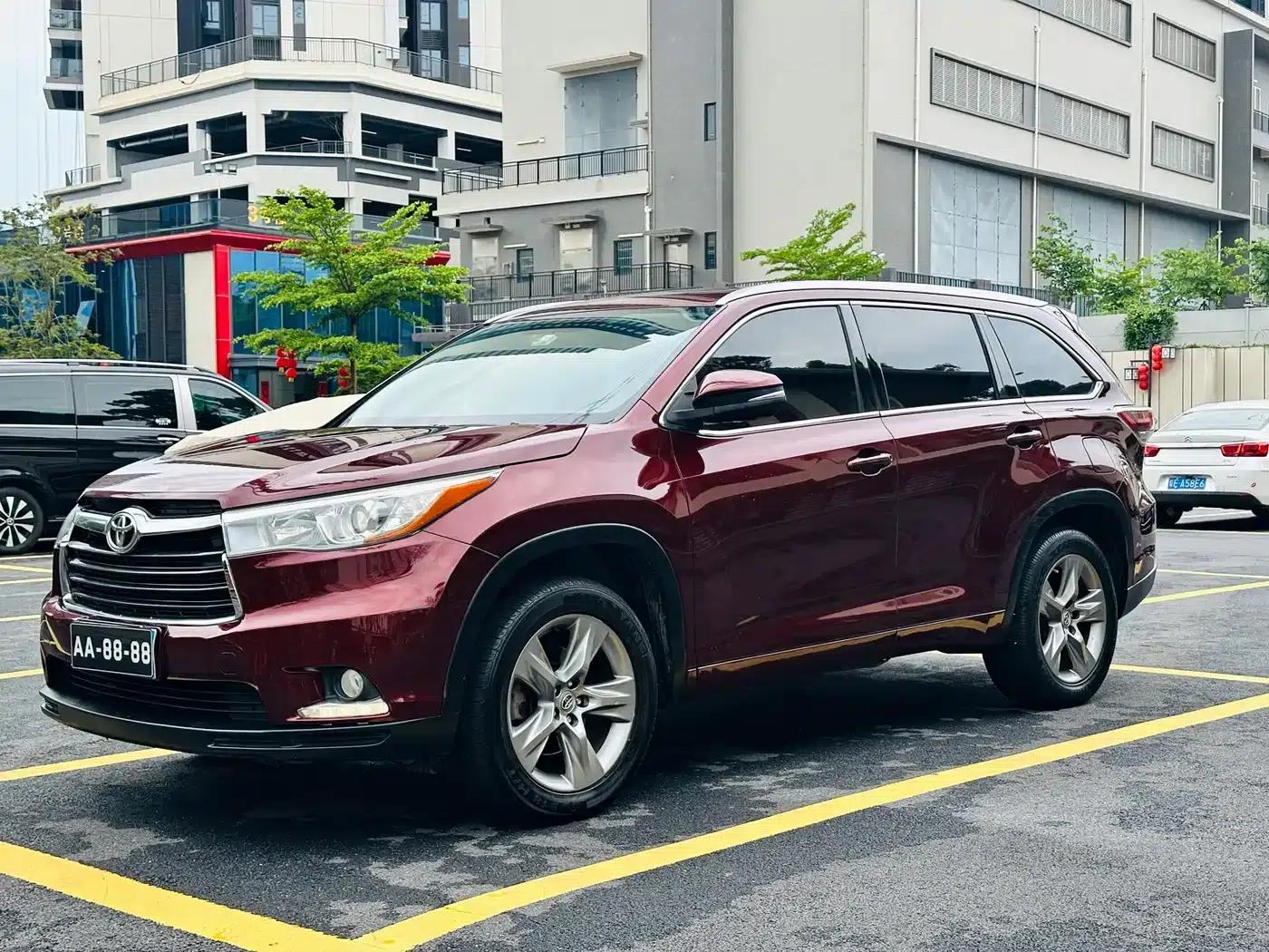 2015 Highlander 2.0T AWD Luxury 7-seater — миниатюра 1