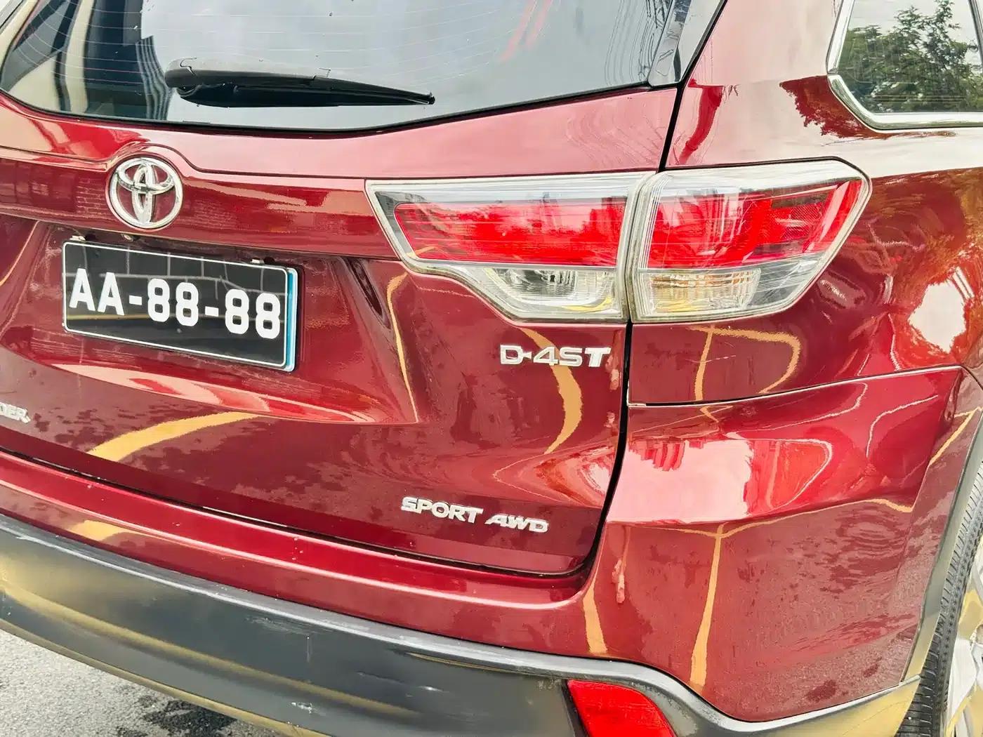 2015 Highlander 2.0T AWD Luxury 7-seater — миниатюра 30