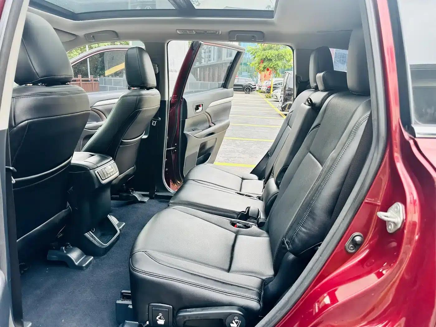 2015 Highlander 2.0T AWD Luxury 7-seater — миниатюра 8