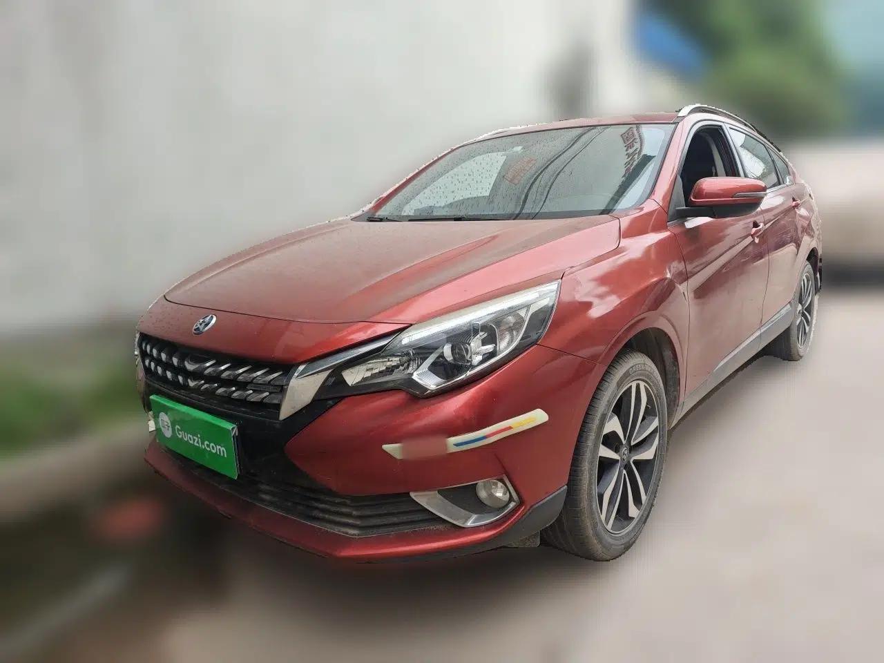 Venucia T90 2018 2.0L CVT Smart Connect Luxury Edition China V Standard — миниатюра 1