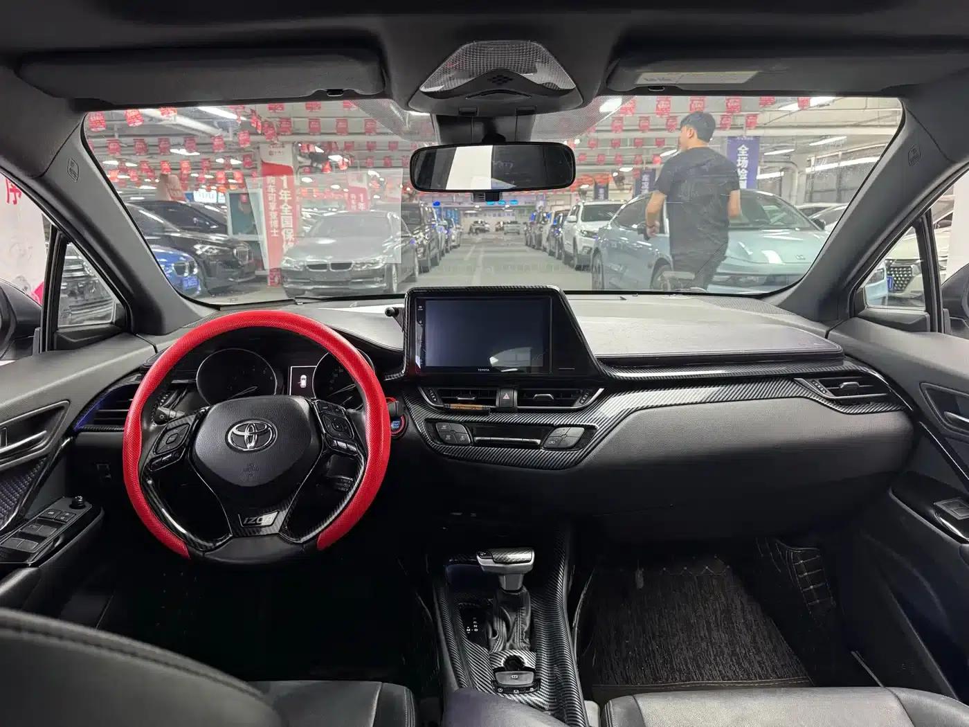 2020 Toyota IZOA 2.0L Ecstasy Edition — миниатюра 7