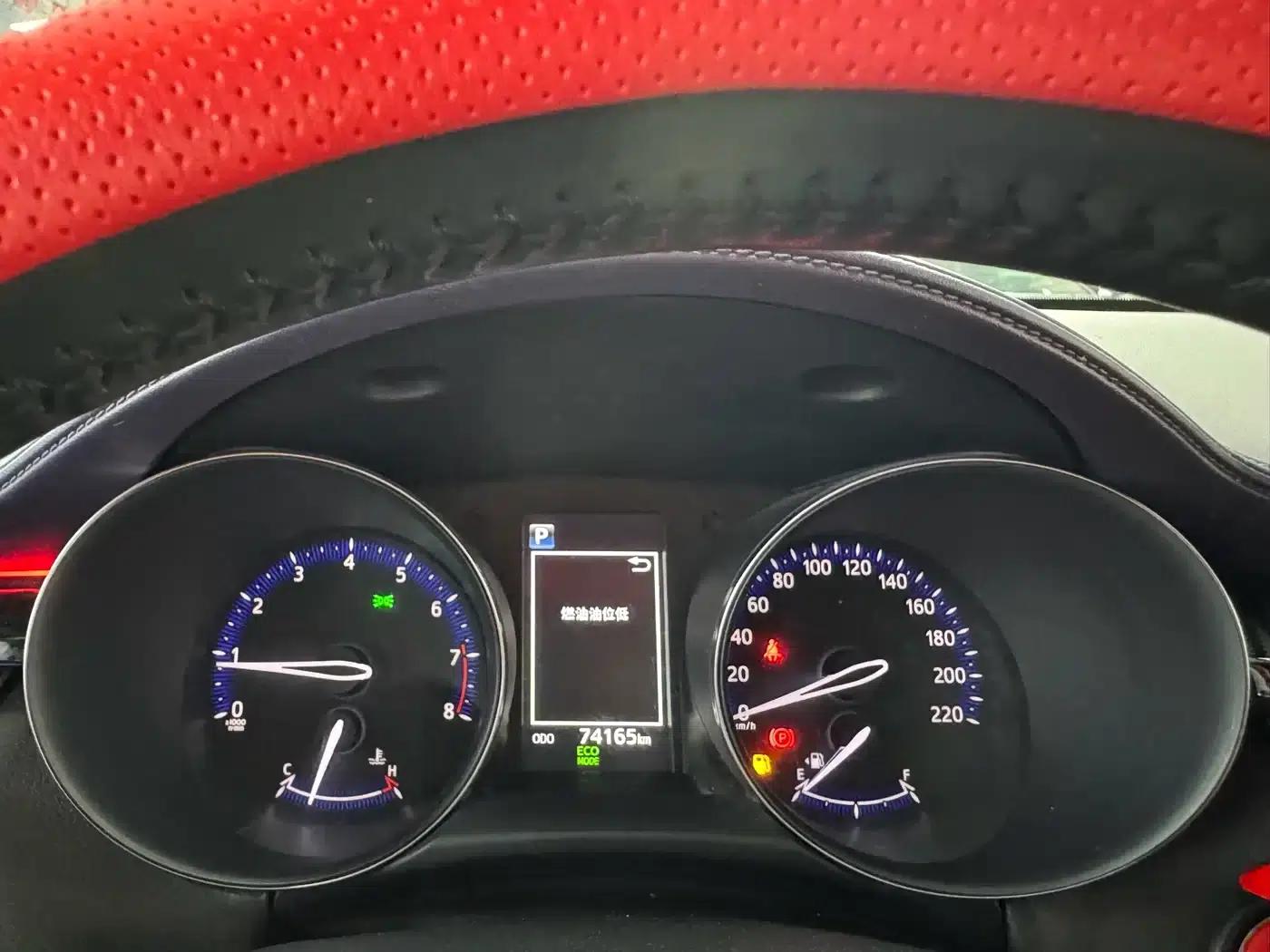 2020 Toyota IZOA 2.0L Ecstasy Edition — миниатюра 8