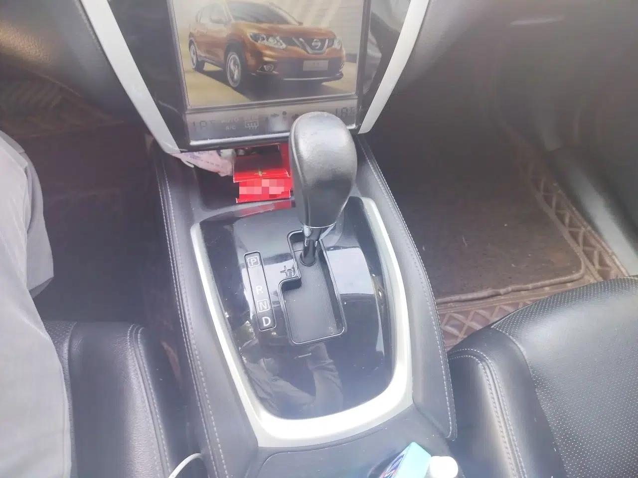 Nissan X-Trail 2014 2.0L CVT Comfort Edition 2WD — миниатюра 14