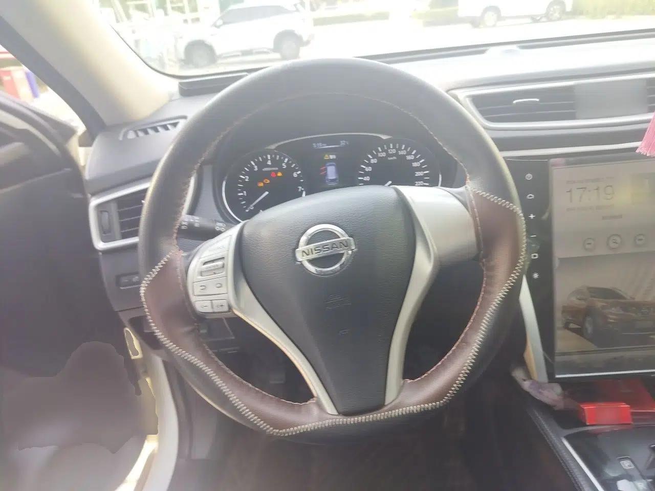 Nissan X-Trail 2014 2.0L CVT Comfort Edition 2WD — миниатюра 10