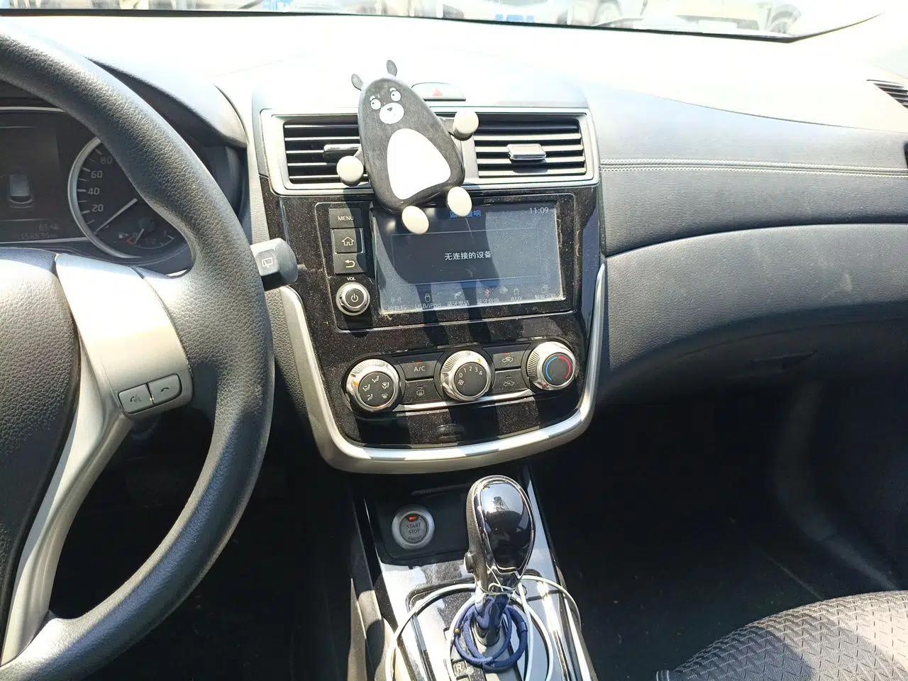 Nissan Tiida 2016 1.6L CVT Smart Drive Edition — миниатюра 13