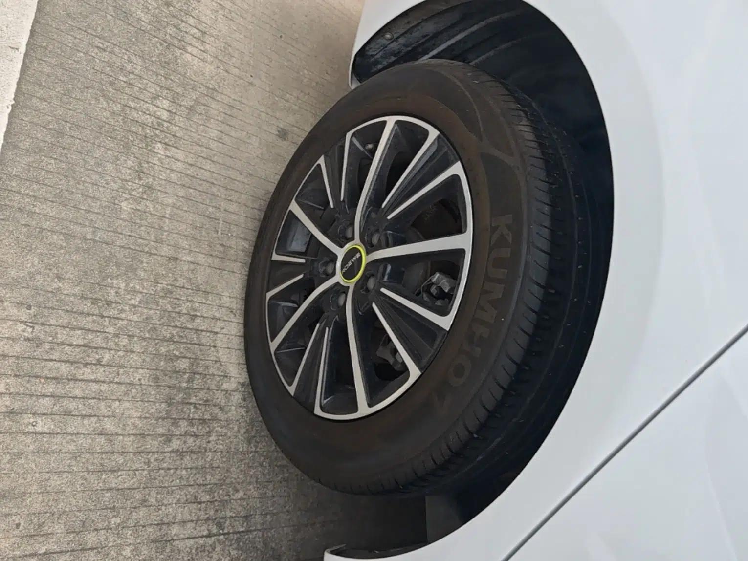Roewe i5 2021 1.5L CVT Platinum Edition — миниатюра 11