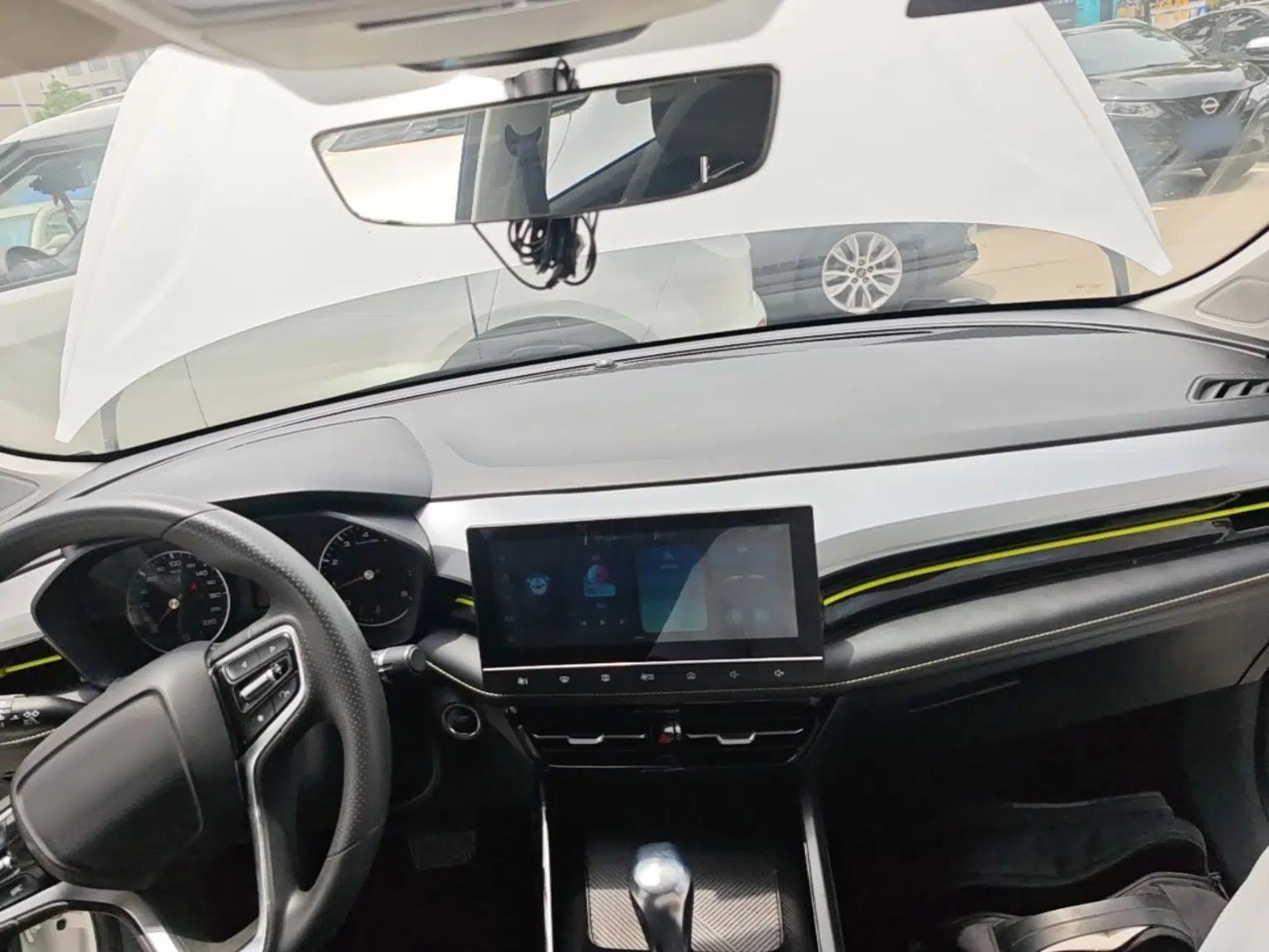 Roewe i5 2021 1.5L CVT Platinum Edition — миниатюра 12