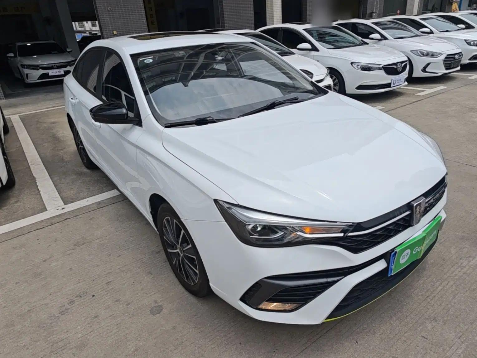 Roewe i5 2021 1.5L CVT Platinum Edition — миниатюра 3