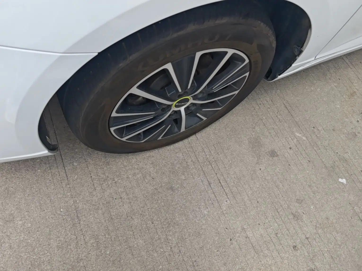 Roewe i5 2021 1.5L CVT Platinum Edition — миниатюра 10