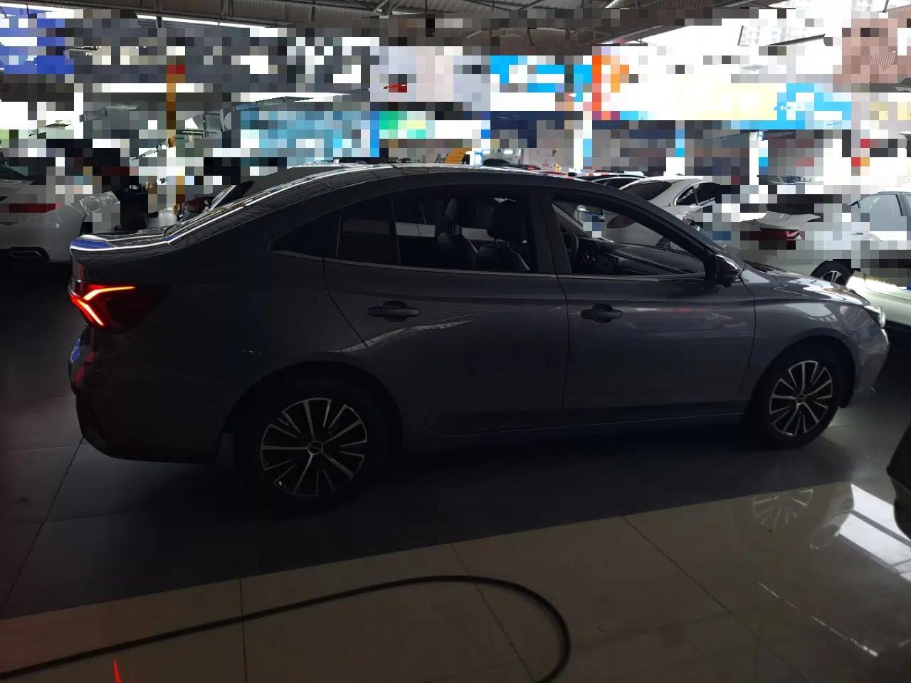 Roewe i5 2021 1.5L CVT Diamond Edition — миниатюра 3