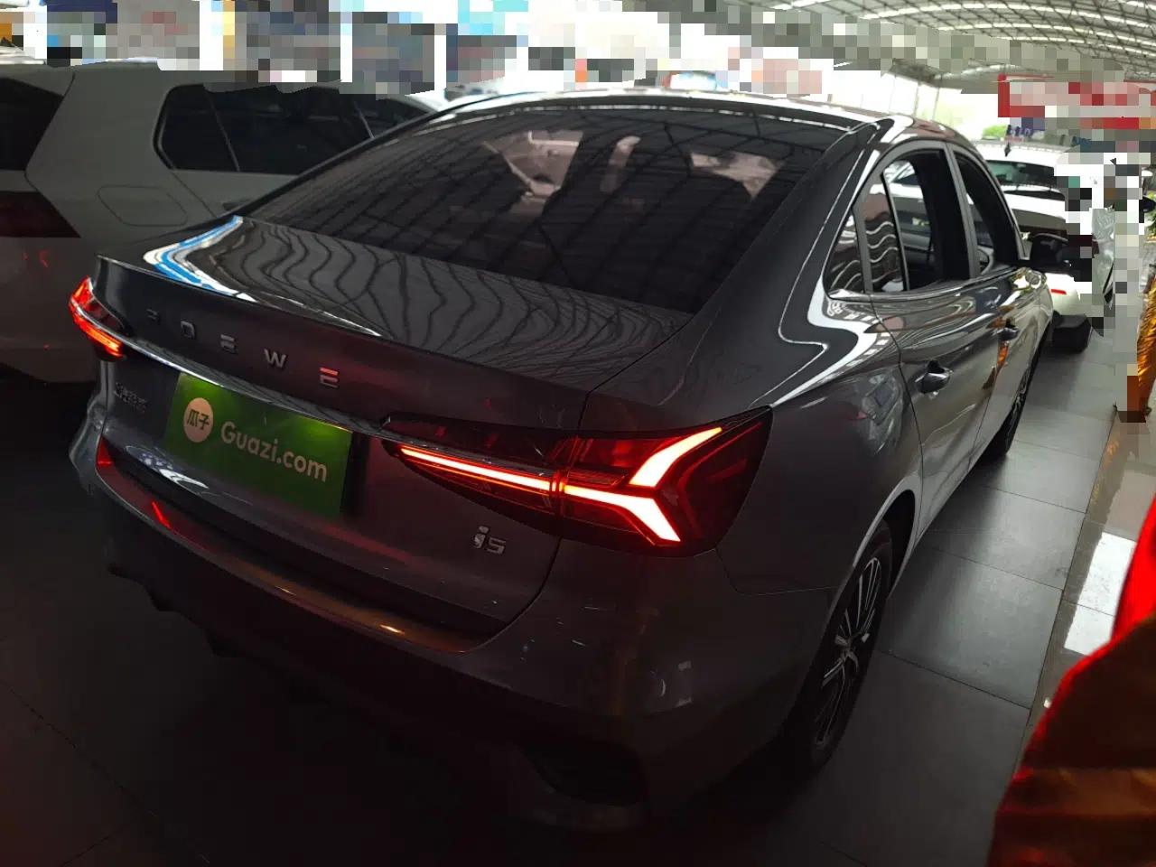 Roewe i5 2021 1.5L CVT Diamond Edition — миниатюра 4
