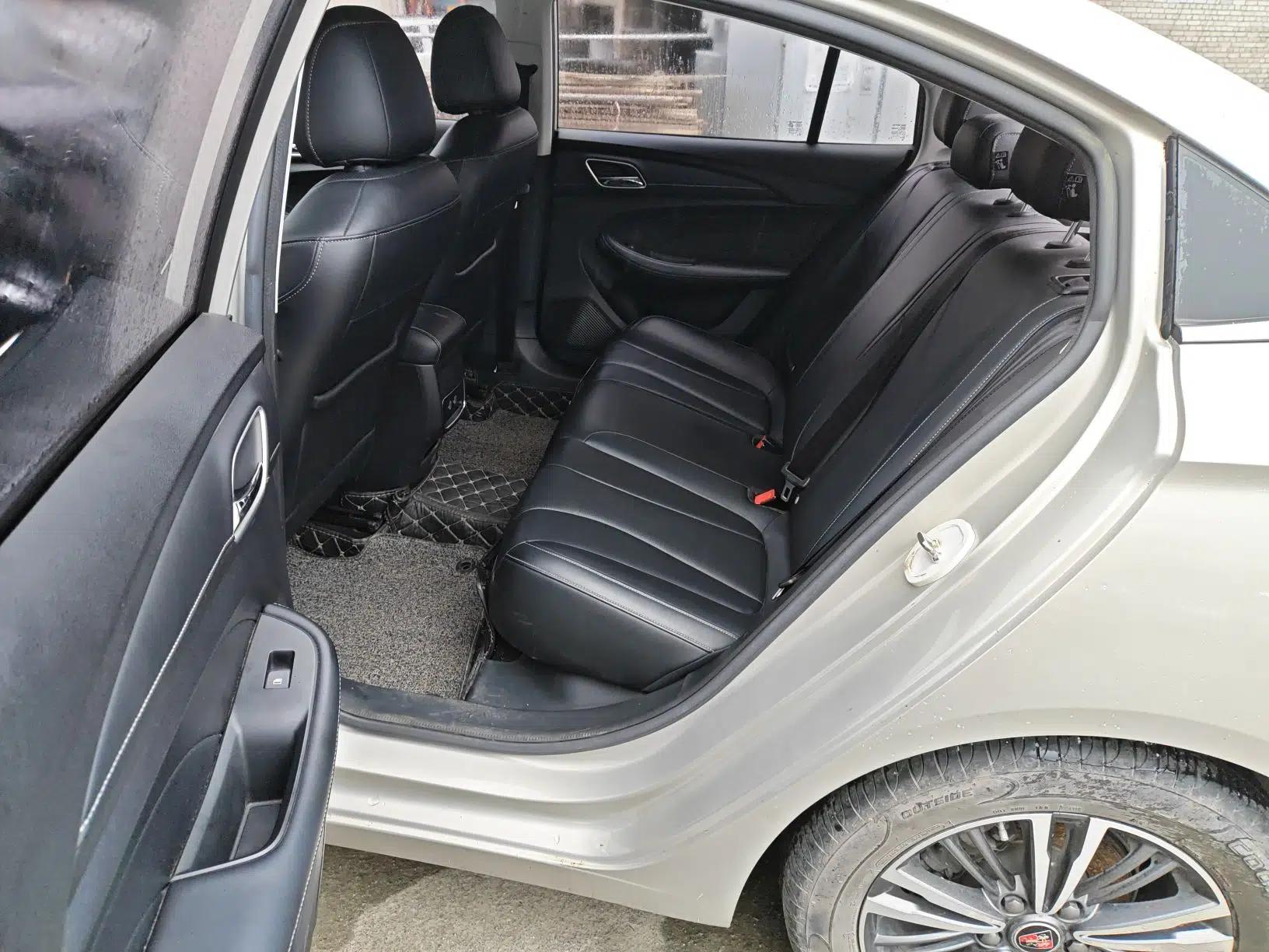Roewe i5 2019 1.5L Automatic 4G Connected Langhao Edition — миниатюра 11