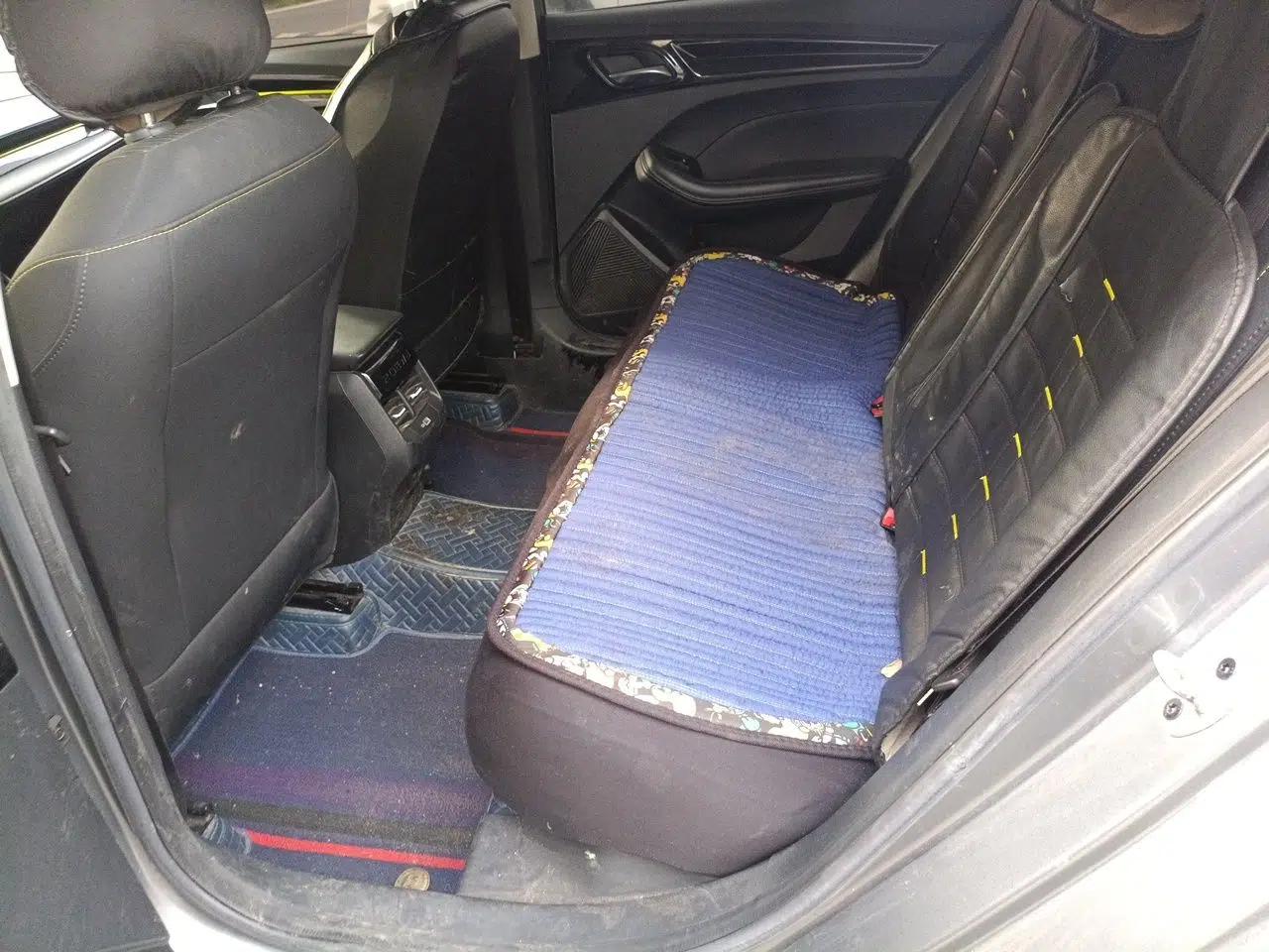 Roewe i5 2021 1.5L Manual Platinum Edition — миниатюра 17
