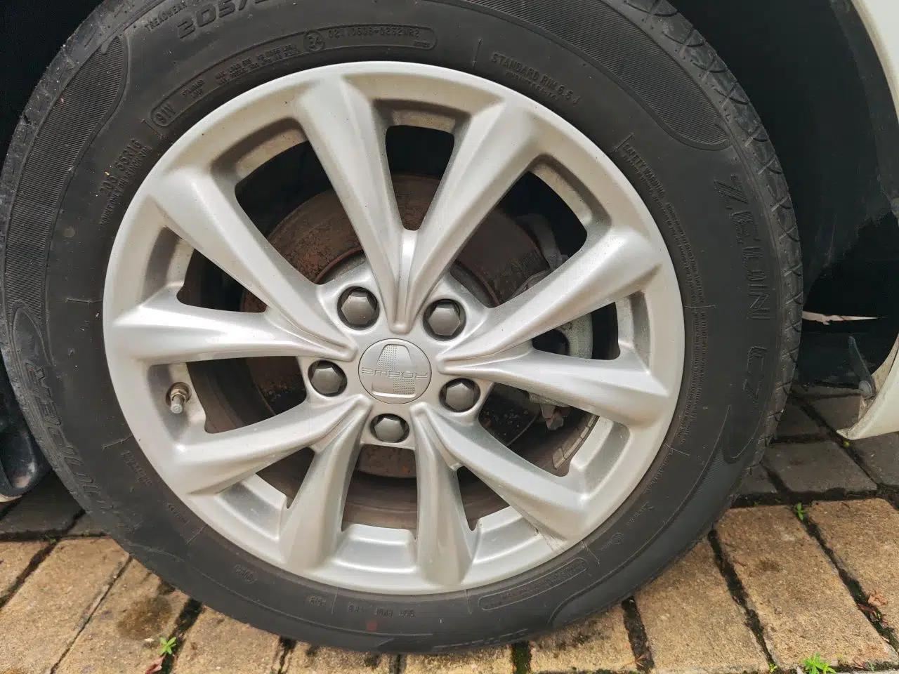 Roewe i5 2020 1.5L Automatic 4G Connected Linghao Edition — миниатюра 8