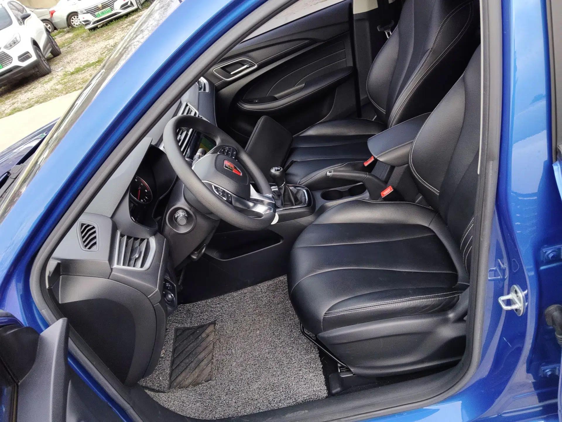Roewe i5 2019 1.5L Manual 4G Connected Langyue Edition — миниатюра 15