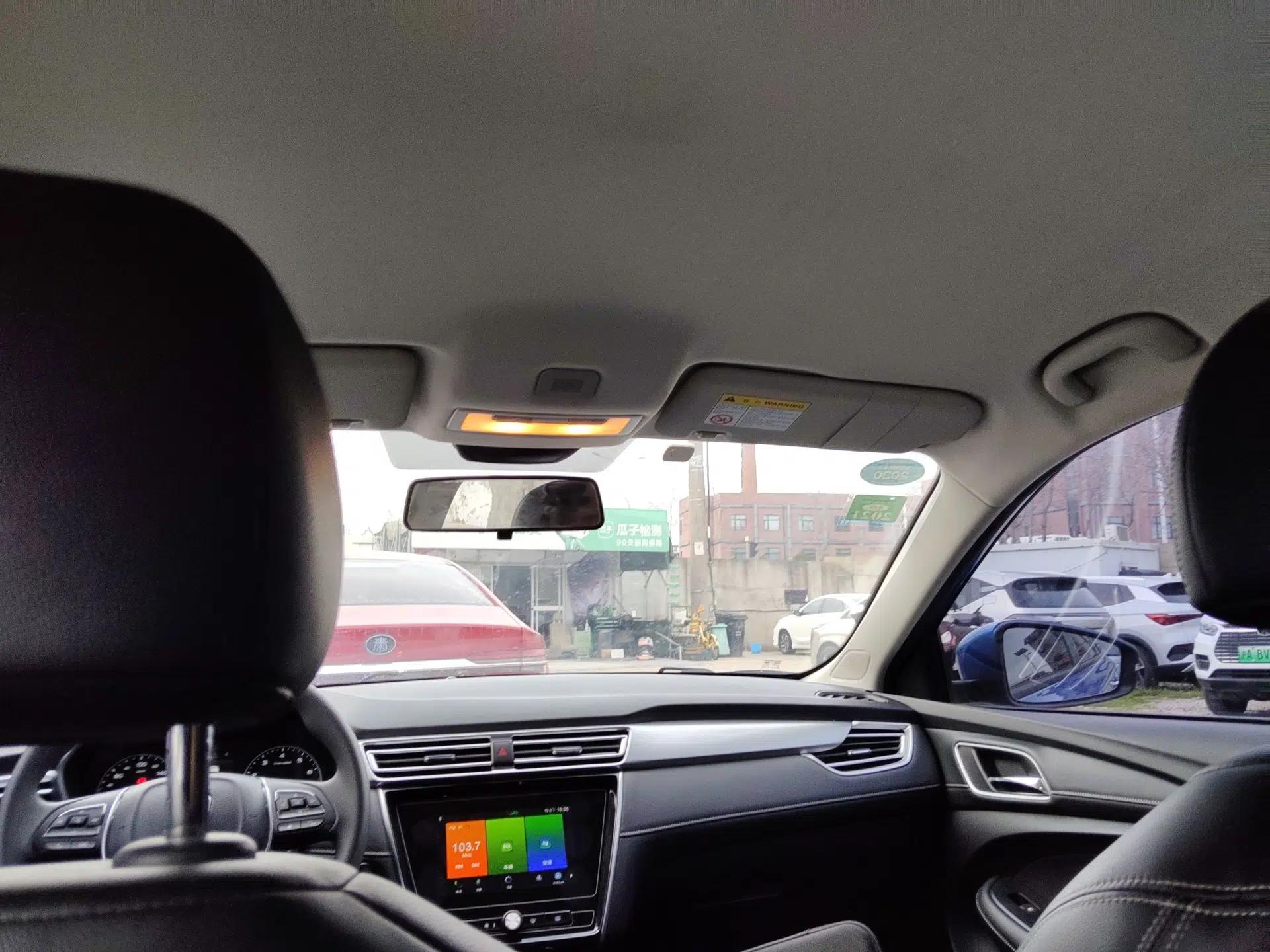 Roewe i5 2019 1.5L Manual 4G Connected Langyue Edition — миниатюра 17