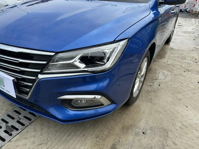 Roewe i5 2019 1.5L Manual 4G Connected Langyue Edition — миниатюра 3