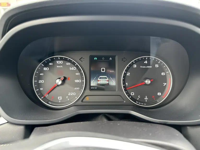 Roewe i5 2019 1.5L Manual 4G Connected Langyue Edition — миниатюра 22