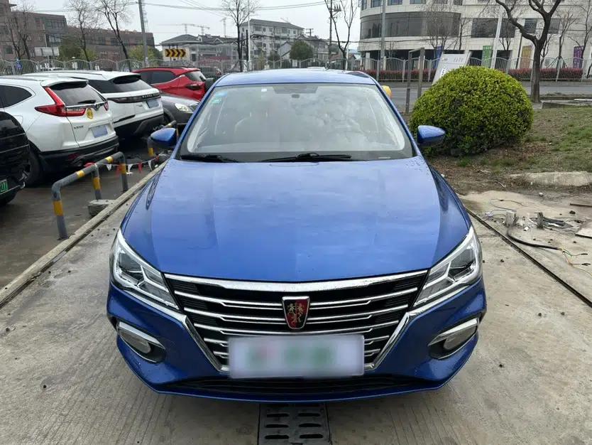 Roewe i5 2019 1.5L Manual 4G Connected Langyue Edition — миниатюра 7