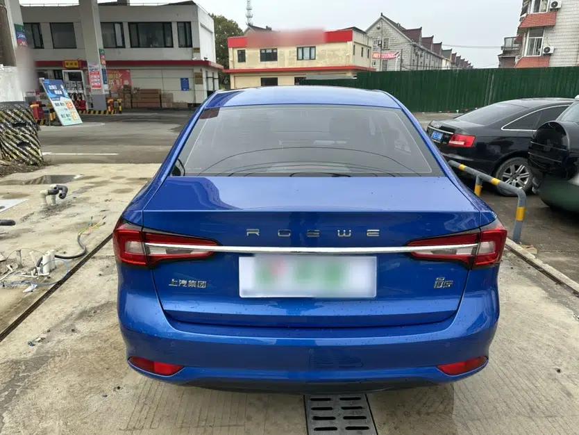 Roewe i5 2019 1.5L Manual 4G Connected Langyue Edition — миниатюра 10