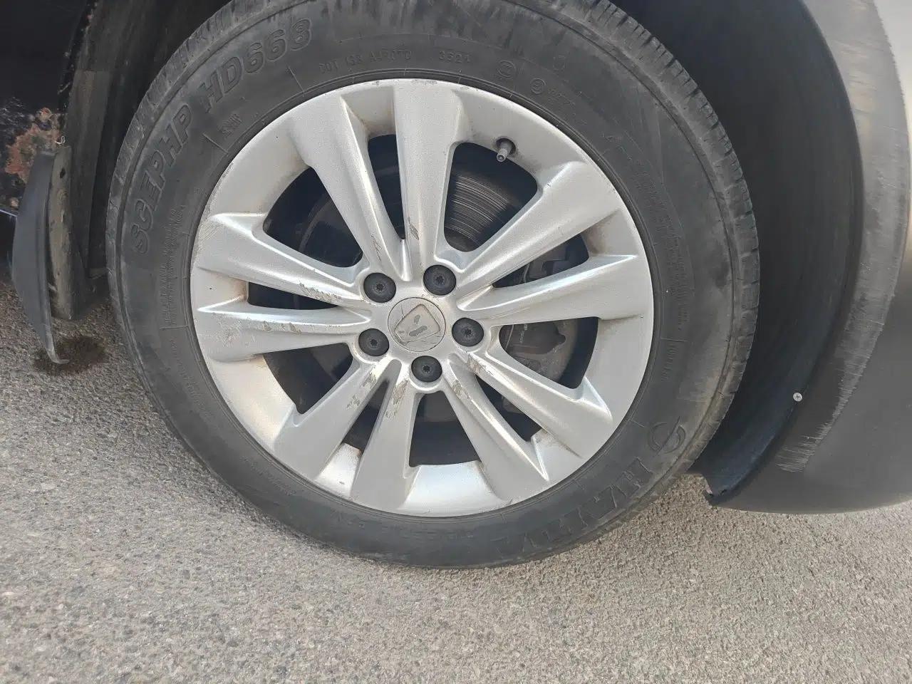 Roewe 550 2014 550S 1.8L Automatic Smart Selection Model — миниатюра 8