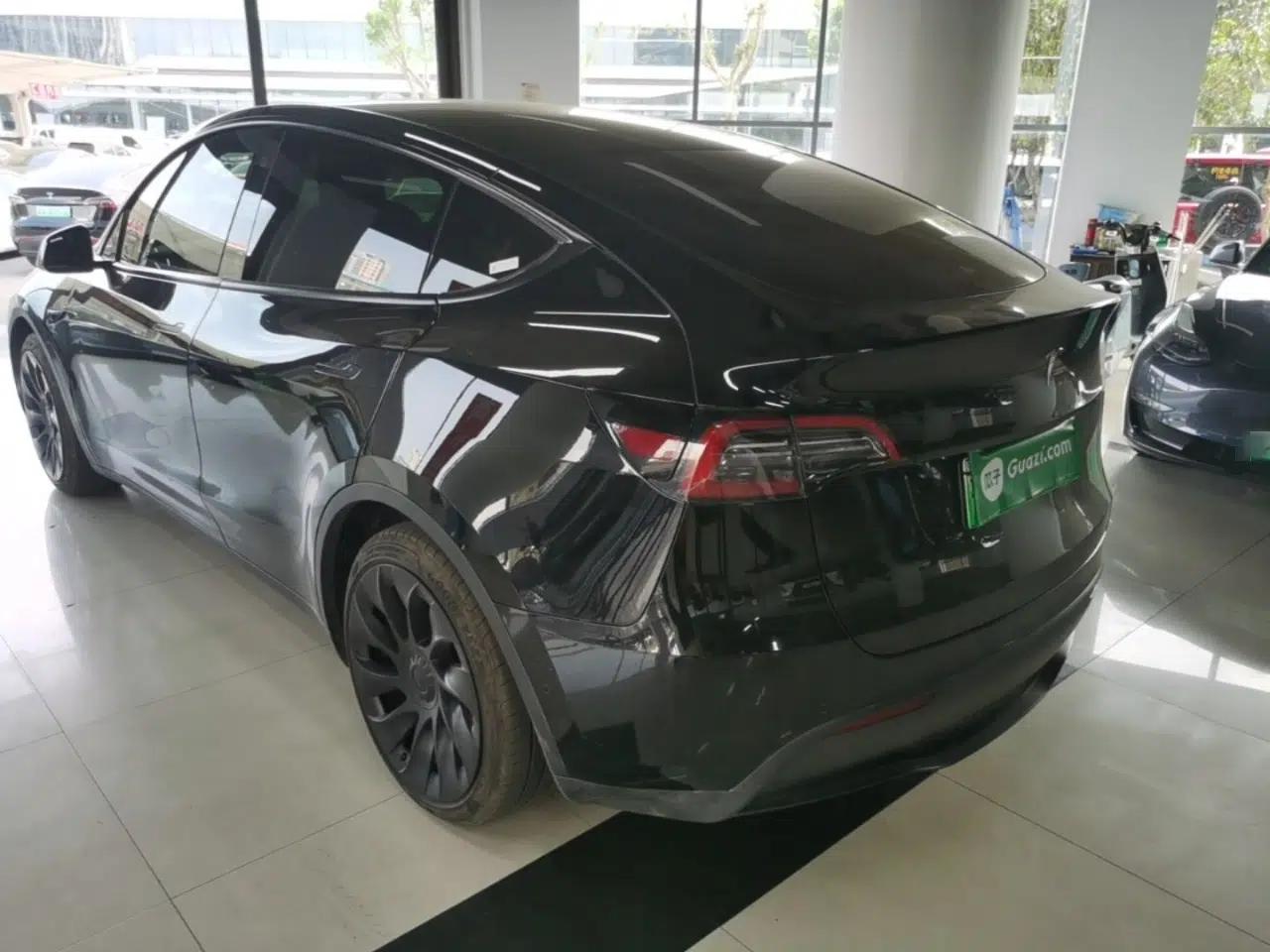 Tesla Model Y 2021 Standard Range Rear-Wheel Drive Version — миниатюра 4