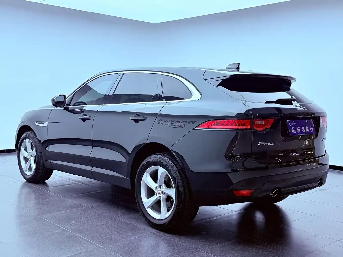 Jaguar F-PACE 2020 2.0T Urban Luxury Edition — миниатюра 3