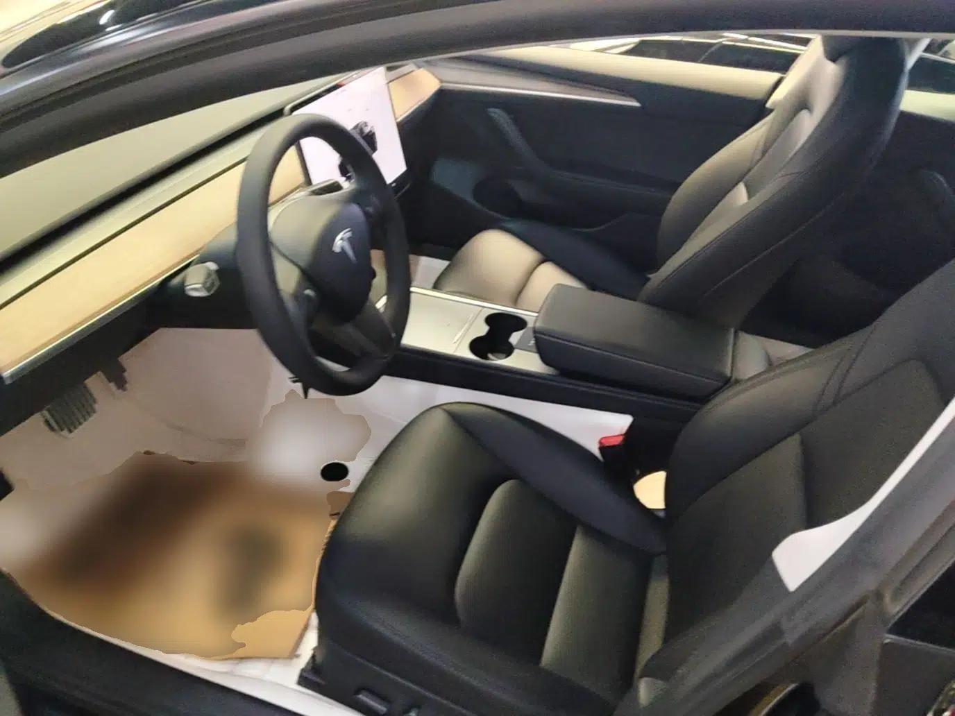 Tesla Model 3 2022 Rear-Wheel-Drive Version — миниатюра 17