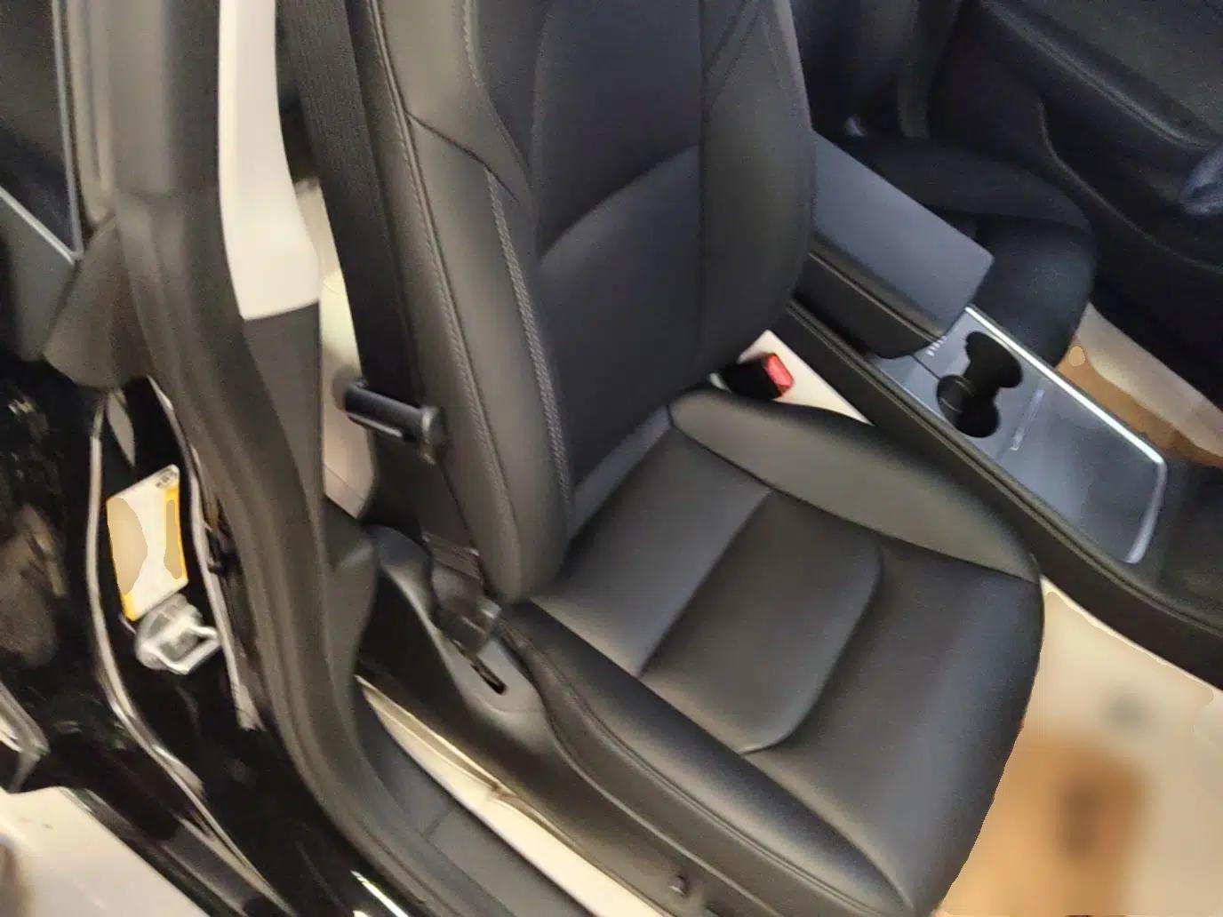 Tesla Model 3 2022 Rear-Wheel-Drive Version — миниатюра 19