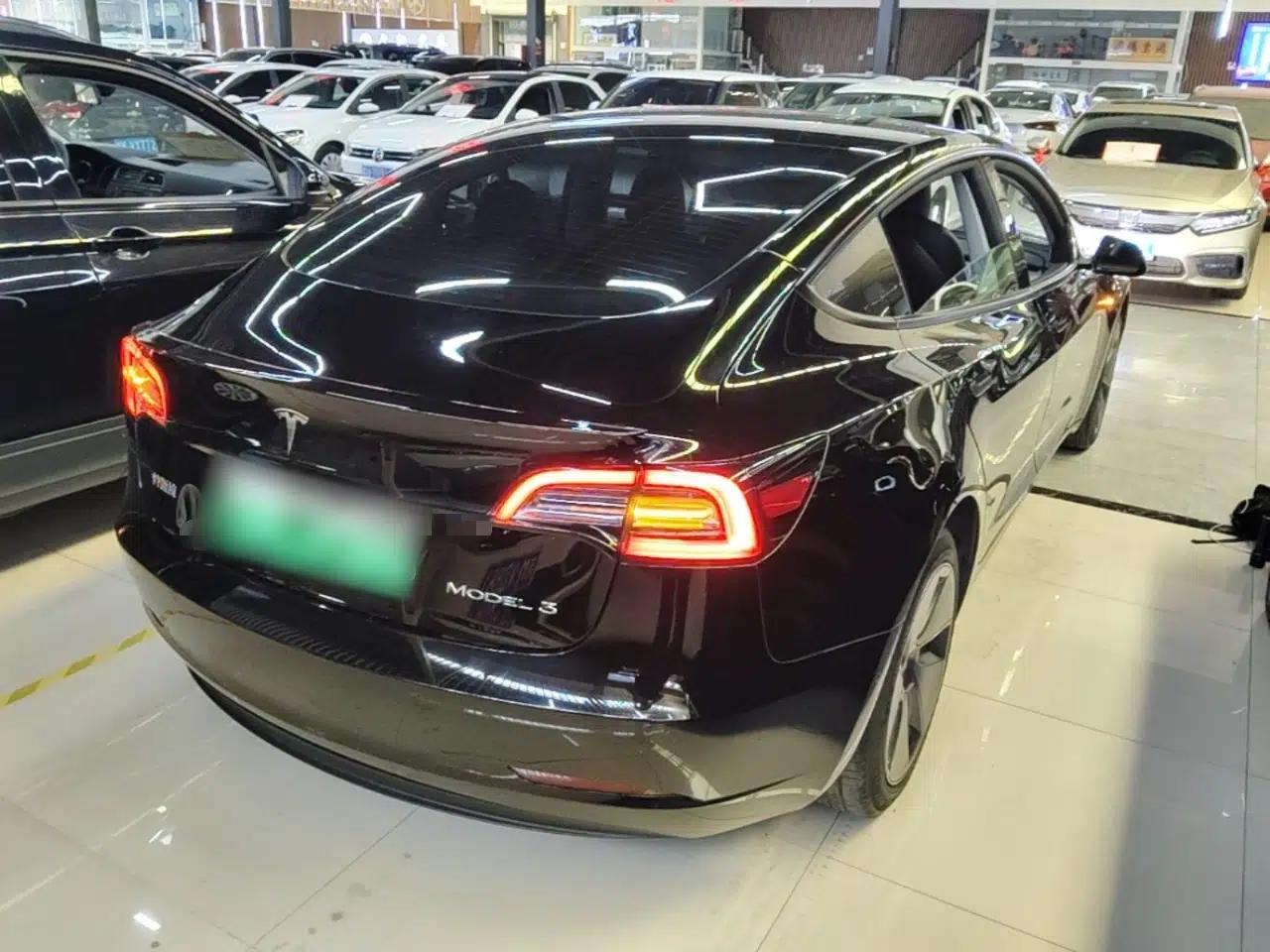 Tesla Model 3 2022 Rear-Wheel-Drive Version — миниатюра 6