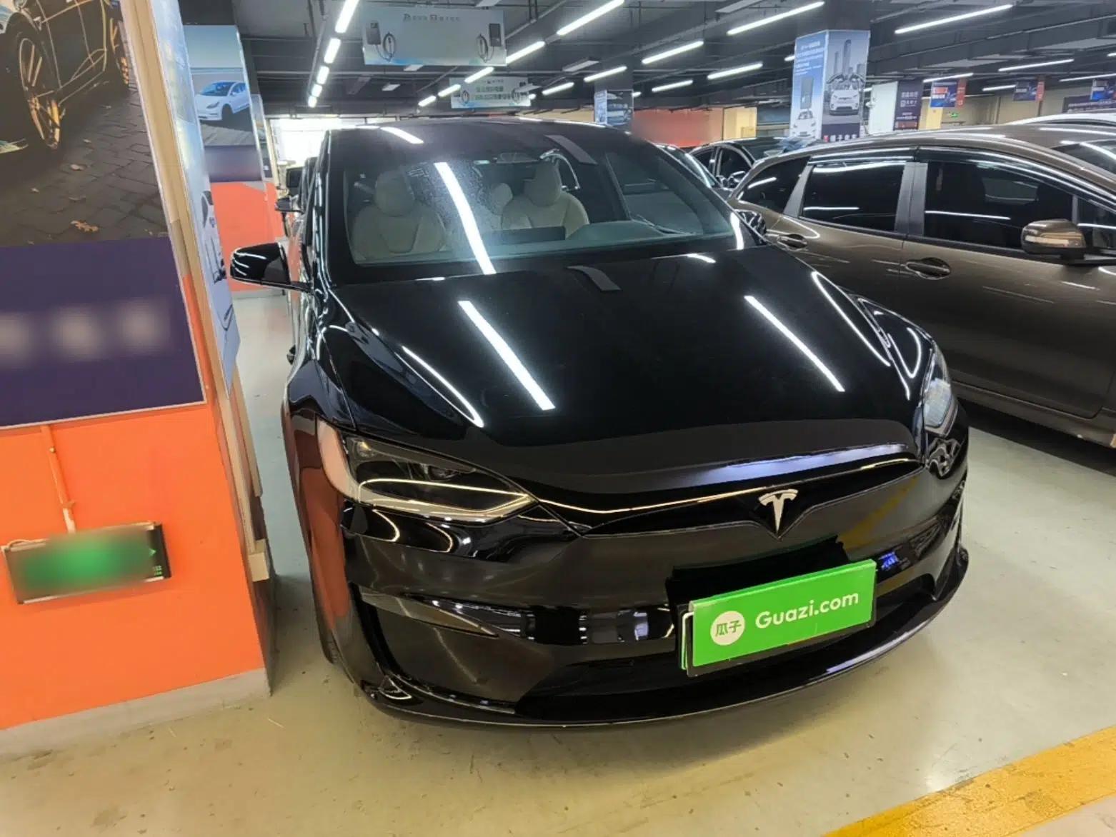 Tesla Model X 2023 Dual-Motor All-Wheel-Drive Version — миниатюра 3