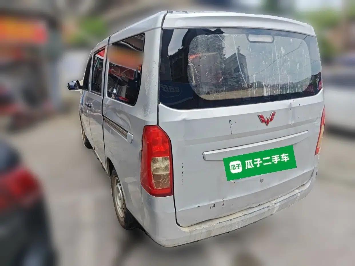 Wuling Rongguang V 2015 1.2L Practical Model — миниатюра 4