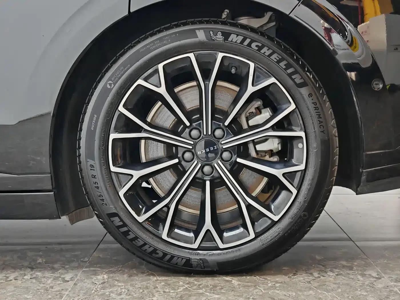 Extreme Krypton 007GT 2025 All-Wheel Drive Intelligent Driving Edition 75kWh — миниатюра 9