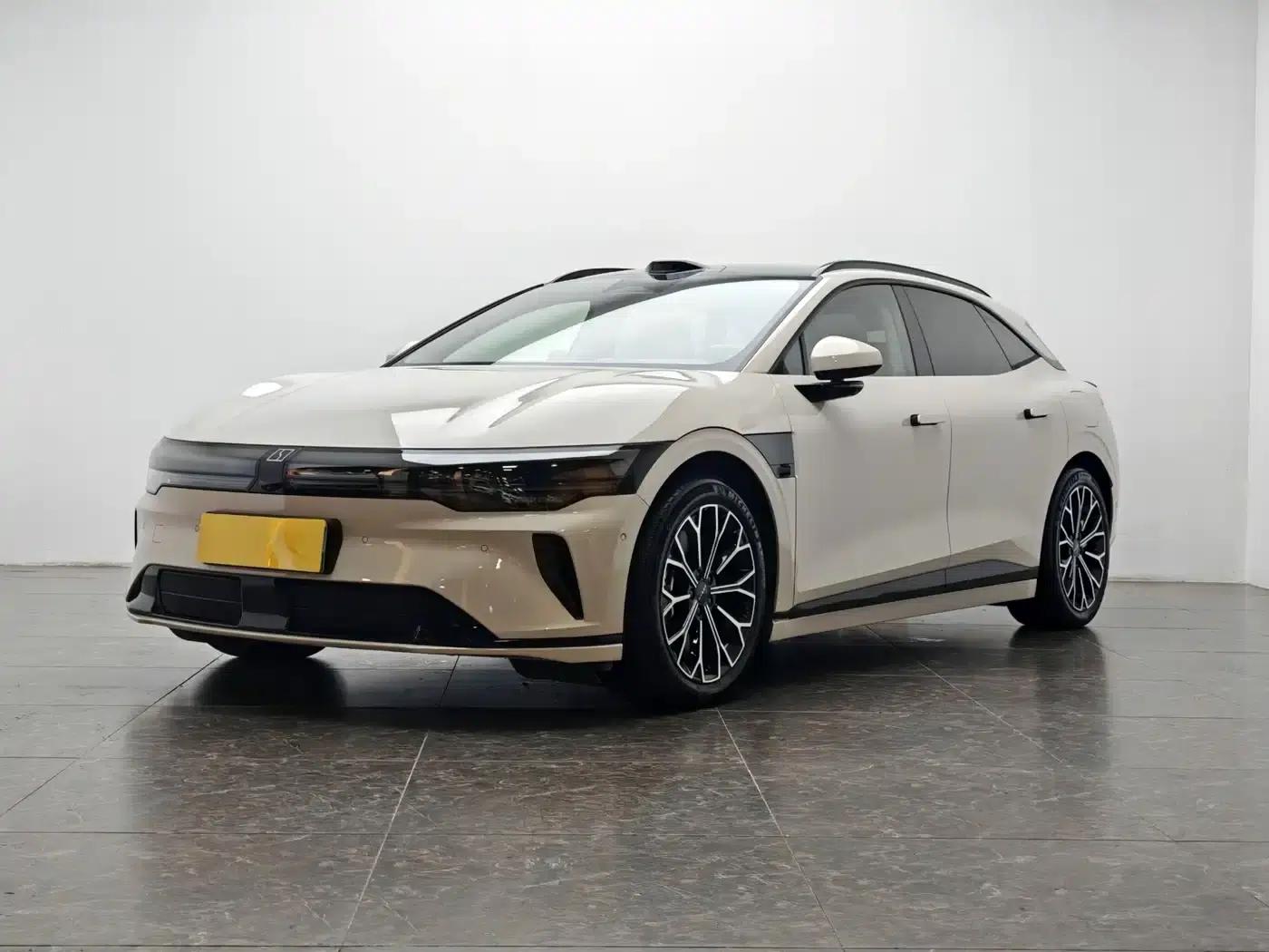 Jike 007GT 2025 Long Range Rear-Wheel Drive Intelligent Driving Edition 100kWh — миниатюра 1