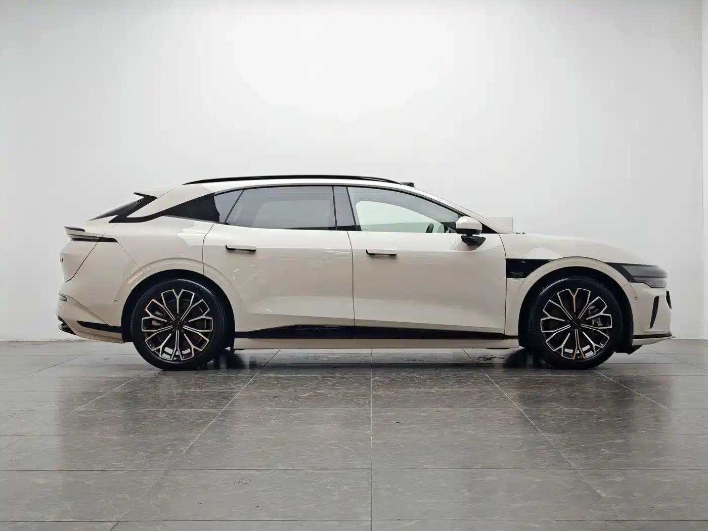 Jike 007GT 2025 Long Range Rear-Wheel Drive Intelligent Driving Edition 100kWh — миниатюра 10