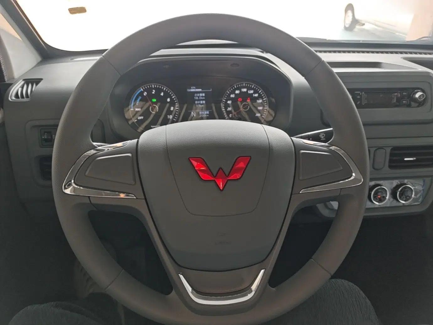Wuling Yangguang 2026 Model, 440km Bus Comfort Edition, 6 Seats — миниатюра 13