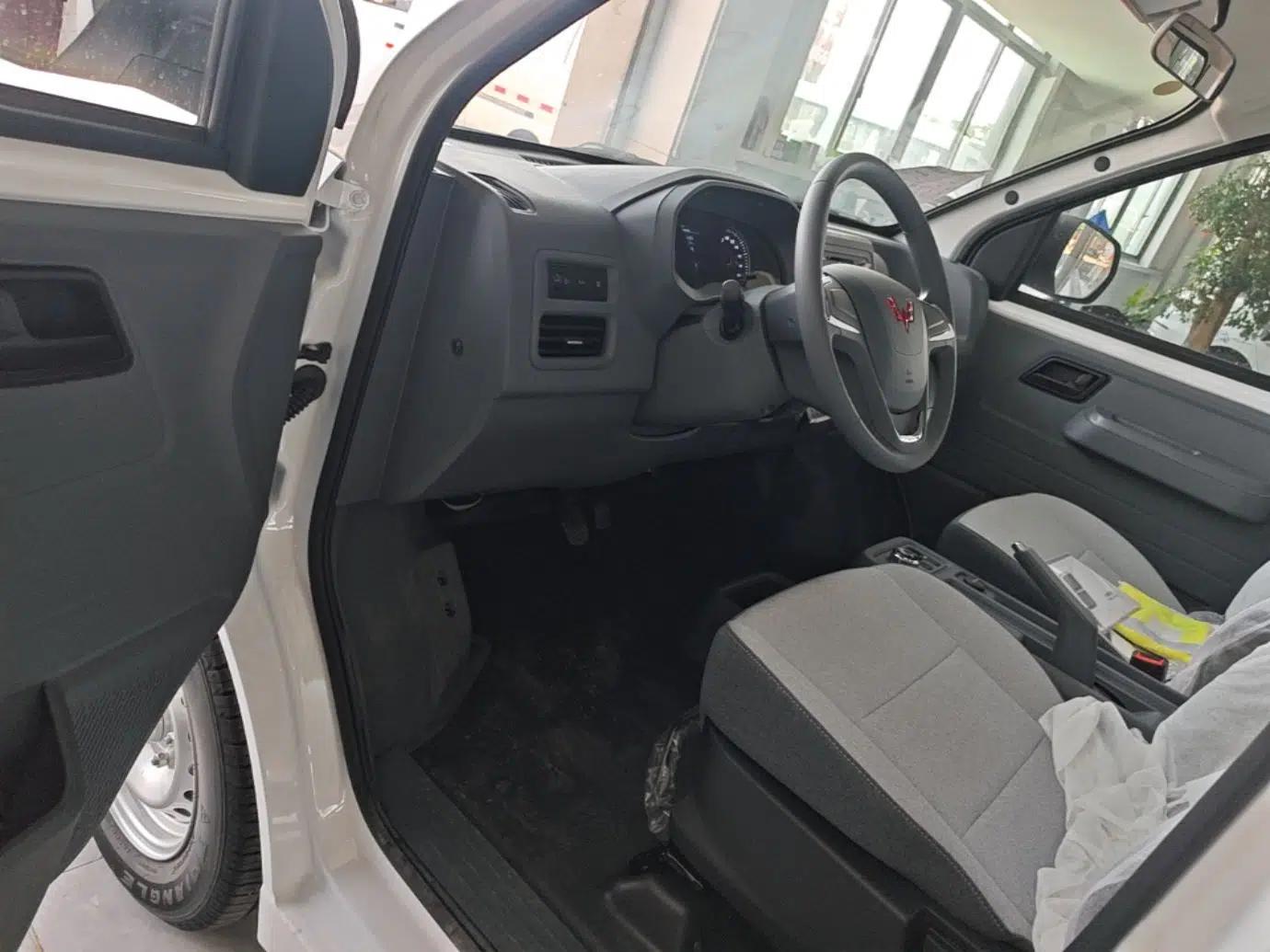 Wuling Yangguang 2026 Model, 440km Bus Comfort Edition, 6 Seats — миниатюра 18