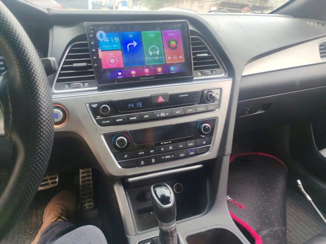 Hyundai Sonata 2015 1.6T GLX Advanced Model — миниатюра 13