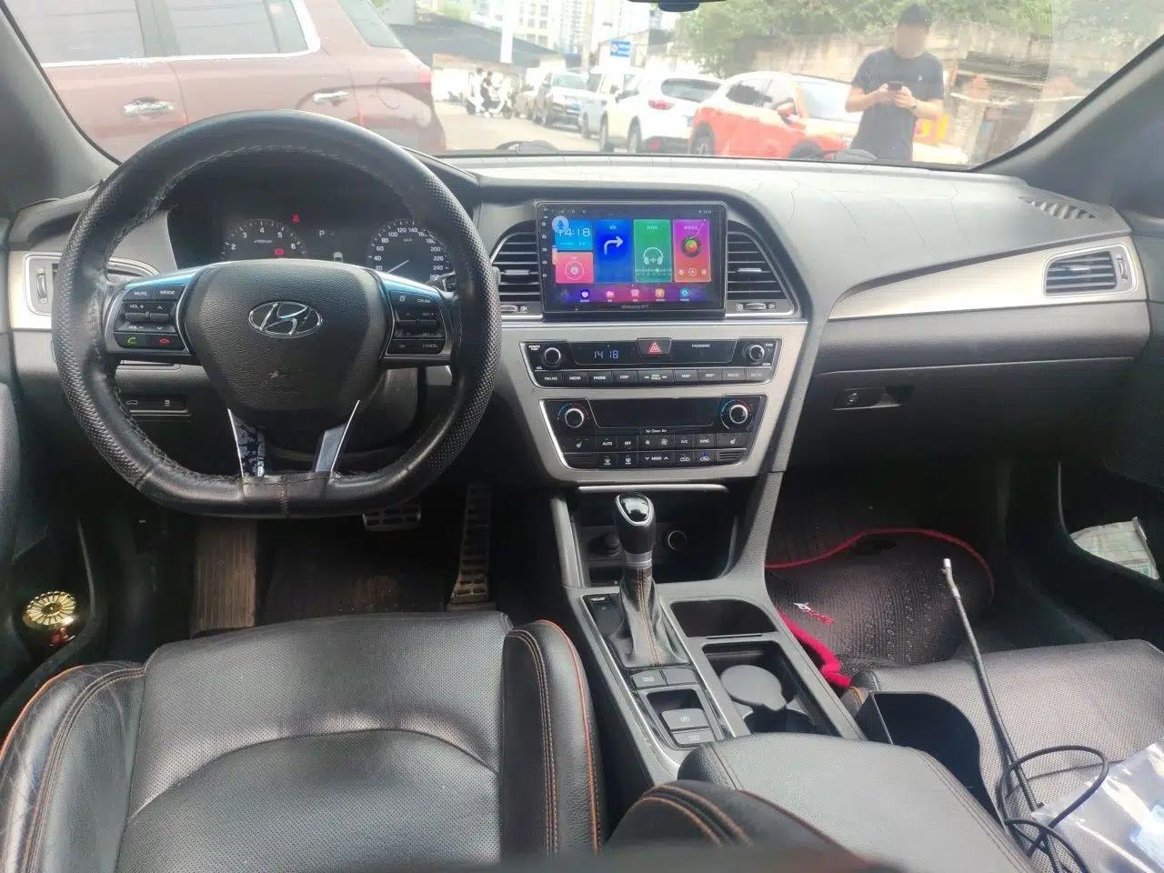 Hyundai Sonata 2015 1.6T GLX Advanced Model — миниатюра 9