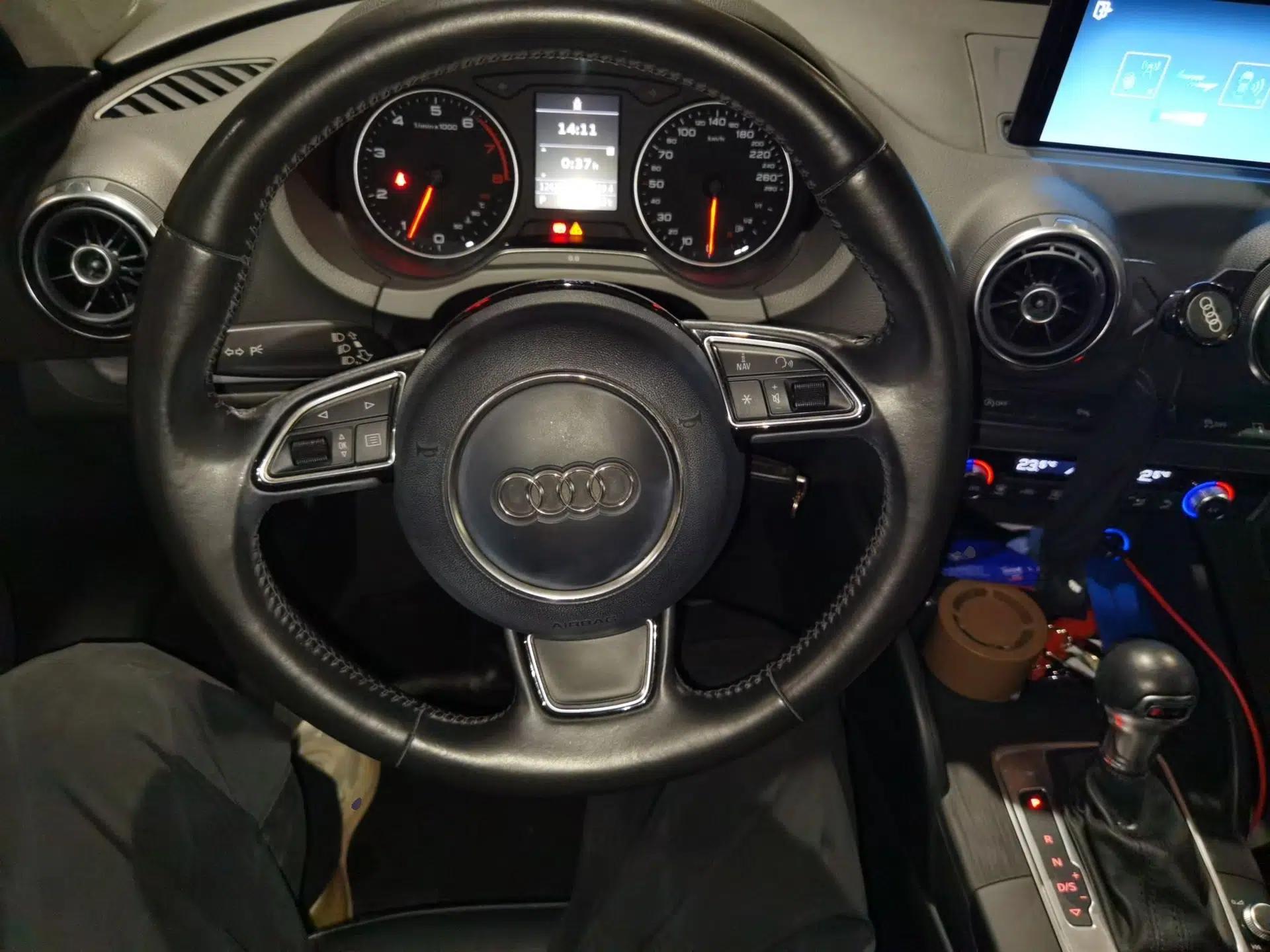 Audi A3 2014 Limousine 35 TFSI Automatic Comfort Model — миниатюра 10