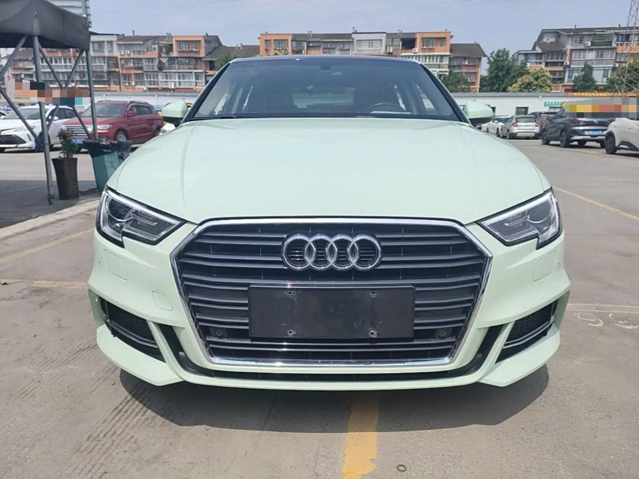 Audi A3 2018 30th Anniversary Edition Limousine 35 TFSI Fashion Model — миниатюра 2