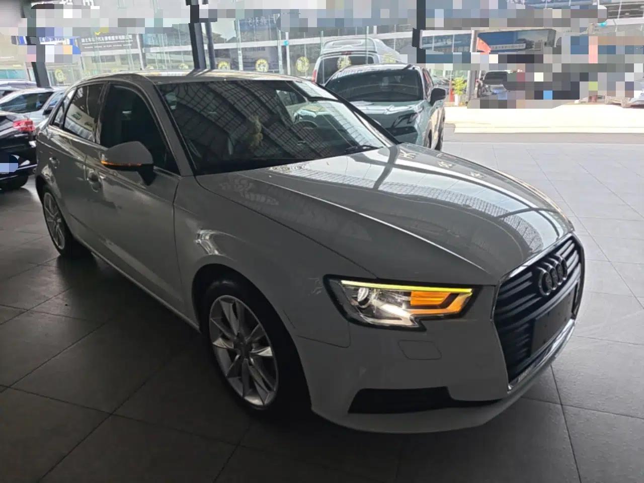 Audi A3 2018 30th Anniversary Edition Sportback 35 TFSI Ambition Model — миниатюра 3